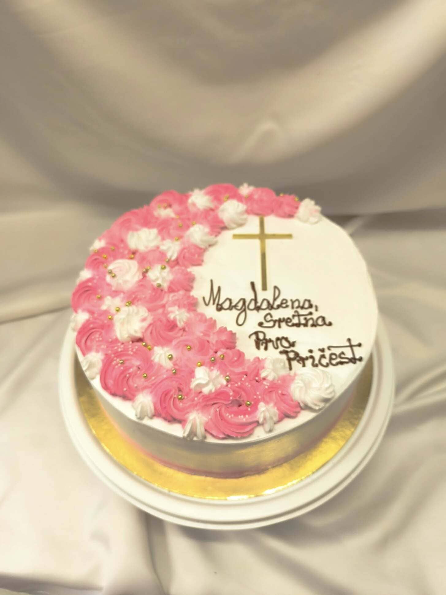 torta rozo križ prva pričest