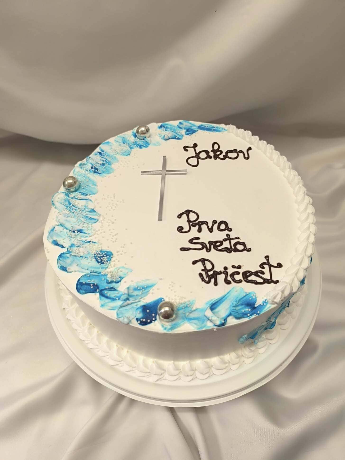 torta prva pričest plavo križ